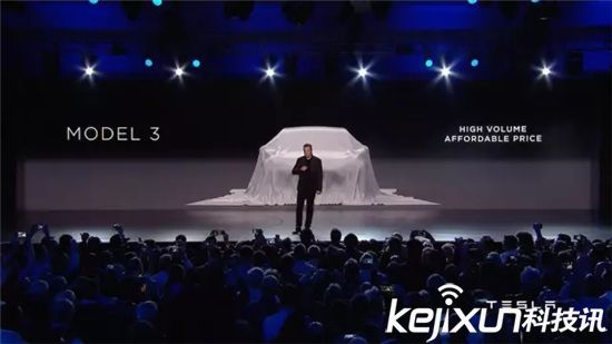 特斯拉Model3首批車交付 為何馬斯克稱其意義深遠(yuǎn)？