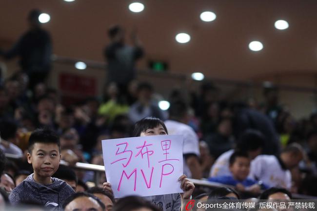 馬布里永遠(yuǎn)是北京球迷心中的MVP